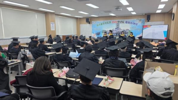 1949227467_XFJ73ozR_96665342c5dbaed171e2