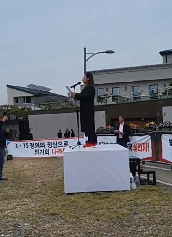 1994182814_ZVGrQuAm_81f3d18ea1a9bb092837