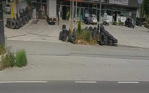 1949227467_uYTKxPAN_93560b83f3d6c669531e
