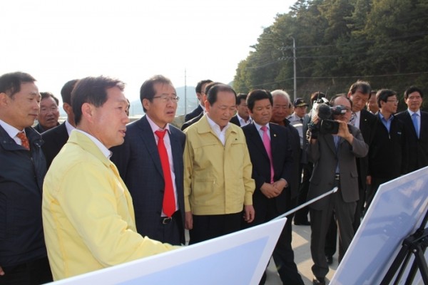 2013111534105266.jpg
